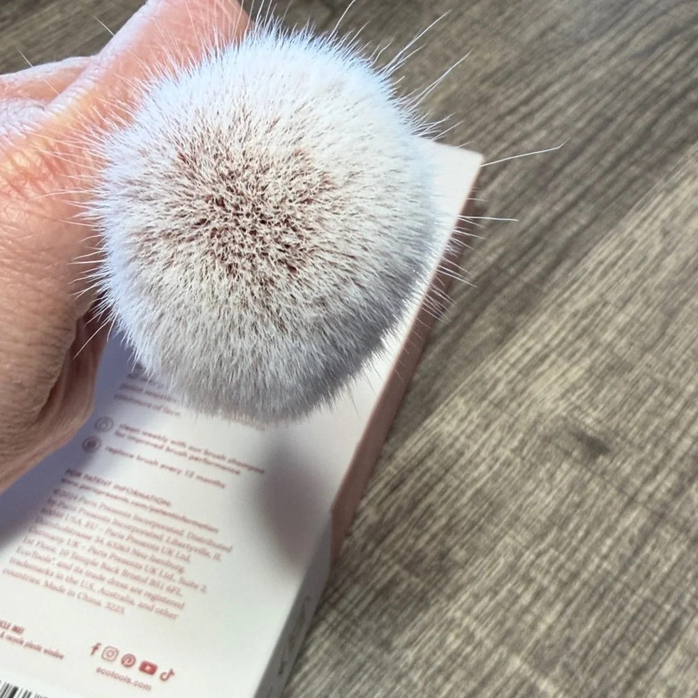 🌹5 for $25🌹EcoTools Plush Powder Brush